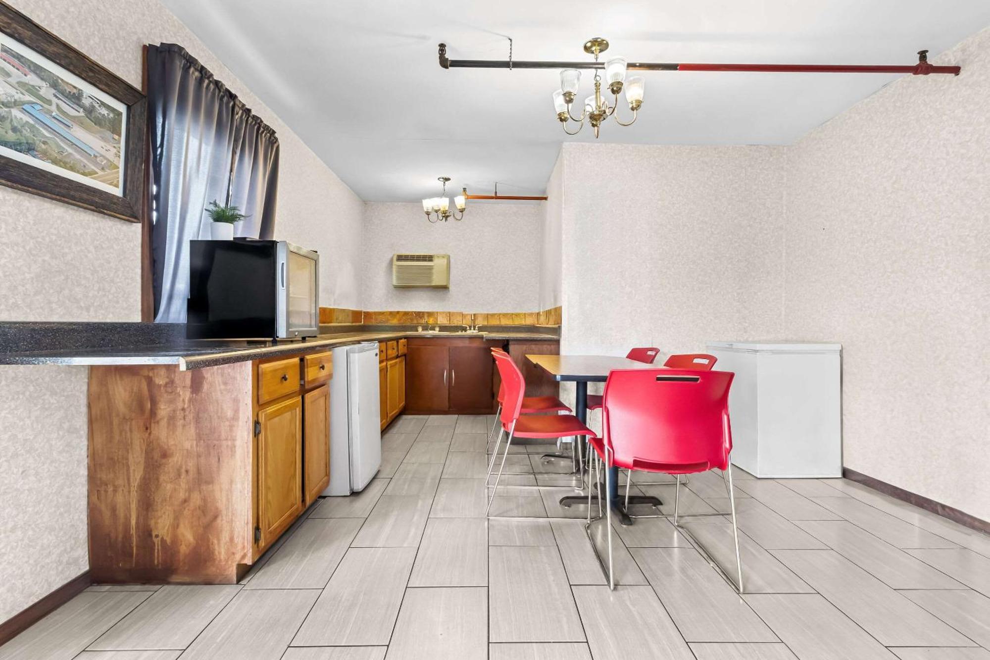 Rodeway Inn Lexington Экстерьер фото